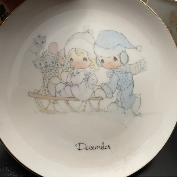 Vintage Precious Moments Coffee Mugs & one Plate - Picture 10 of 10